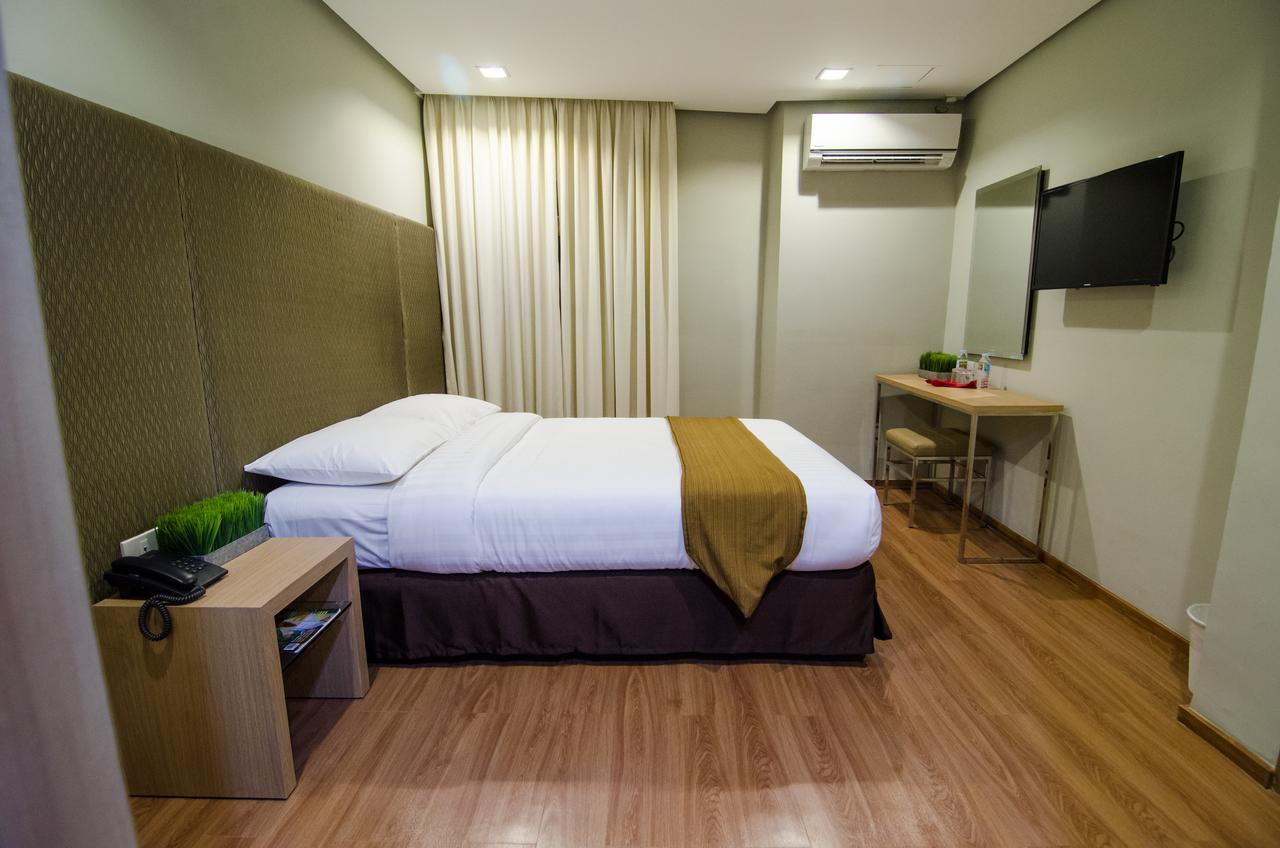 Madison Hotel Phl Iloilo City Exteriér fotografie